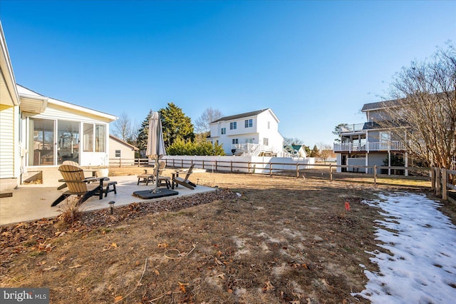 view of yard featuring a patio area