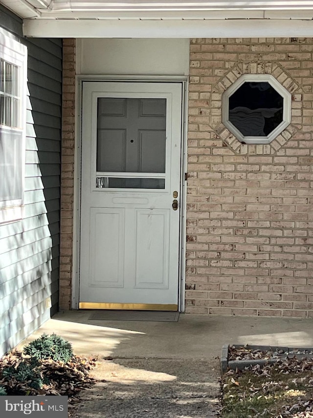 view of property entrance