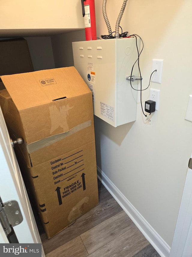 room details featuring hardwood / wood-style floors