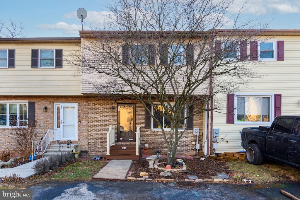 view of townhome / multi-family property