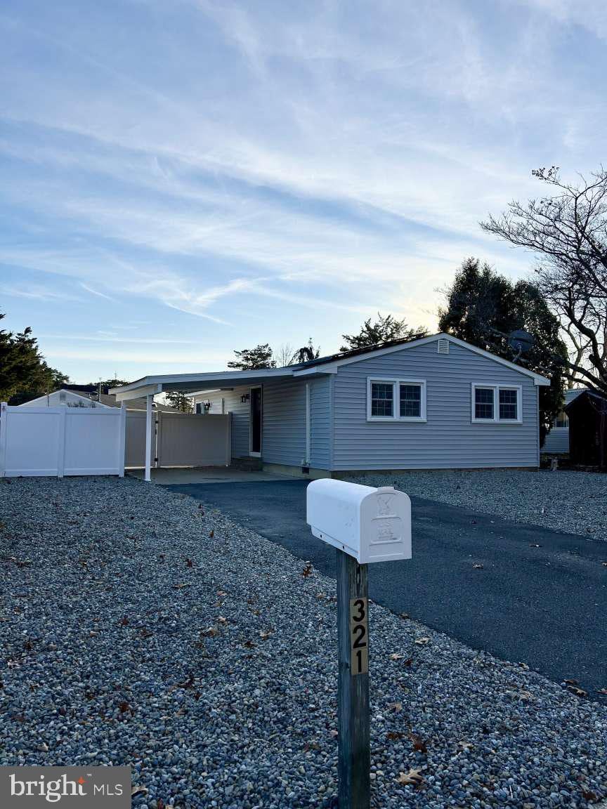 view of front of home