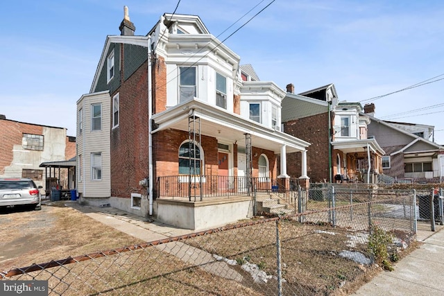 view of front of home with covered porch