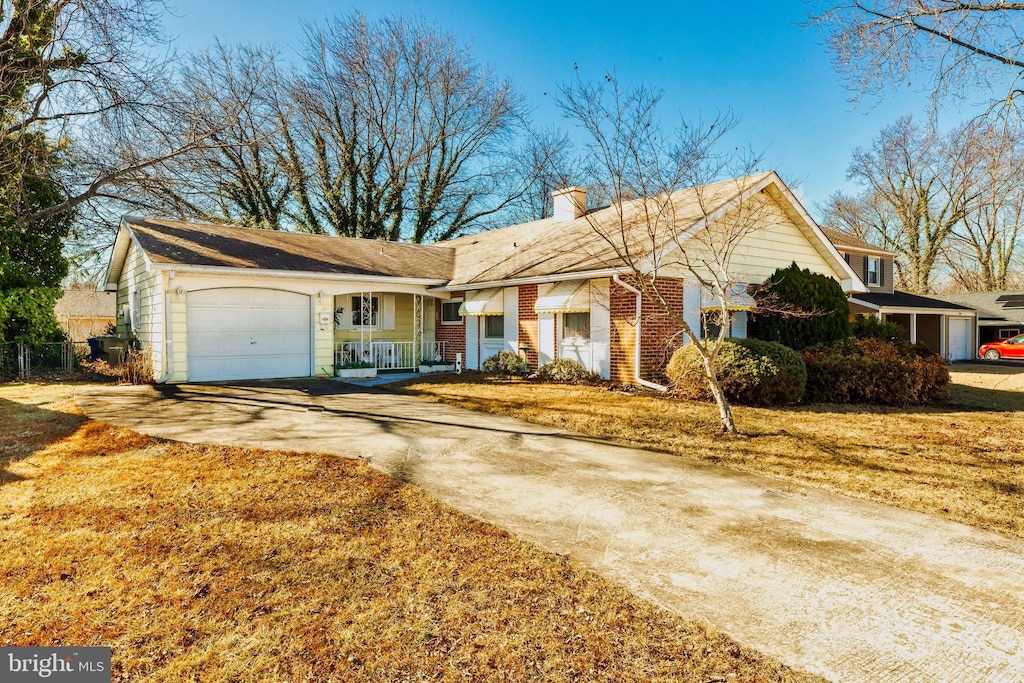 view of front facade with a garage