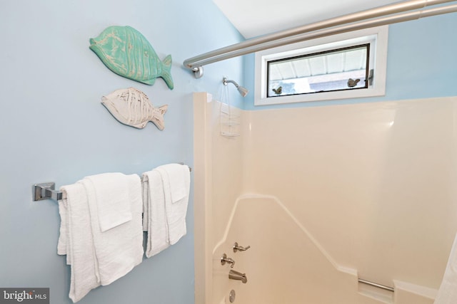 bathroom featuring shower / bath combination