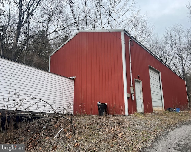 view of outdoor structure featuring a garage