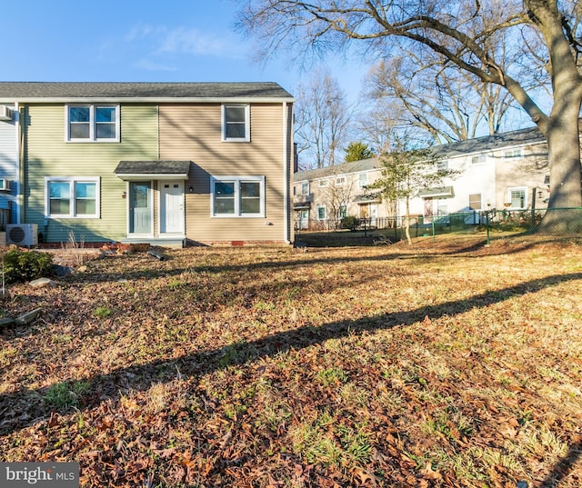 view of front of house with a front yard