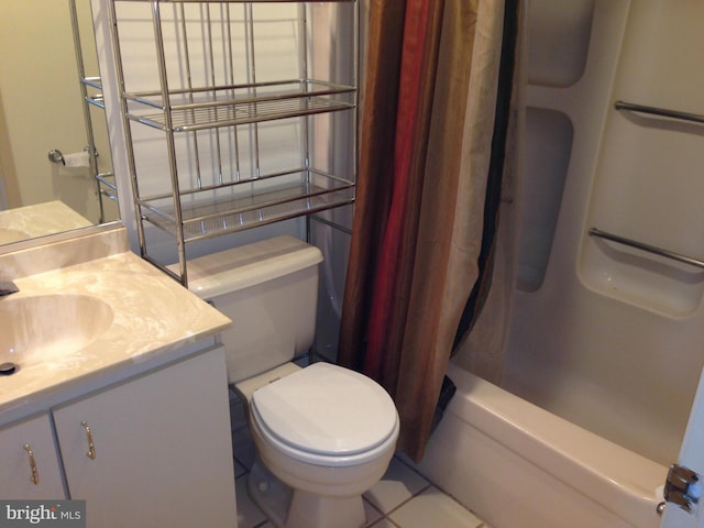 full bathroom featuring vanity, toilet, tile patterned flooring, and shower / bath combo