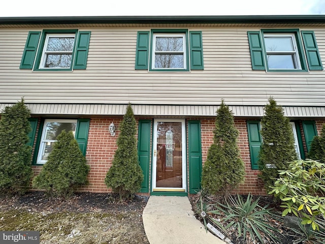 view of townhome / multi-family property