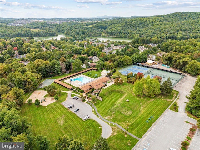 bird's eye view with a water view