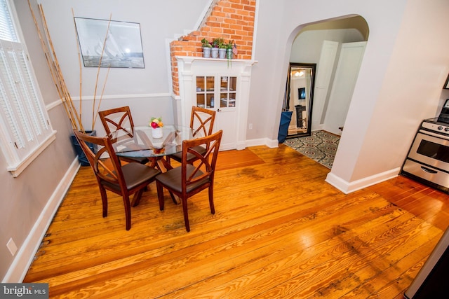 dining area featuring light hardwood / wood-style floors