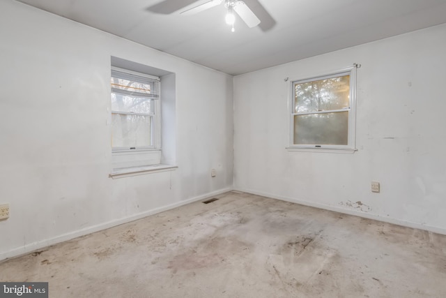 unfurnished room featuring ceiling fan