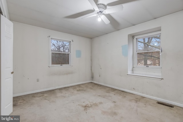 unfurnished room featuring ceiling fan