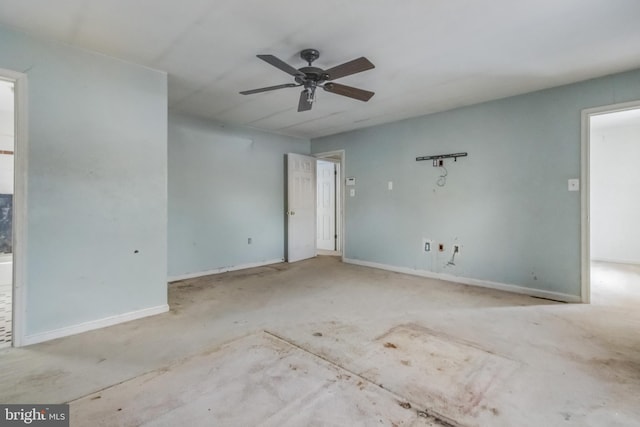 unfurnished room with ceiling fan