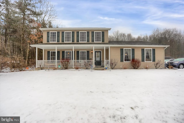 view of front of property featuring a porch