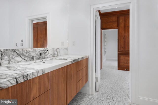 87 Library Pl, Princeton, NJ 08540 - bathroom featuring baseboards and vanity