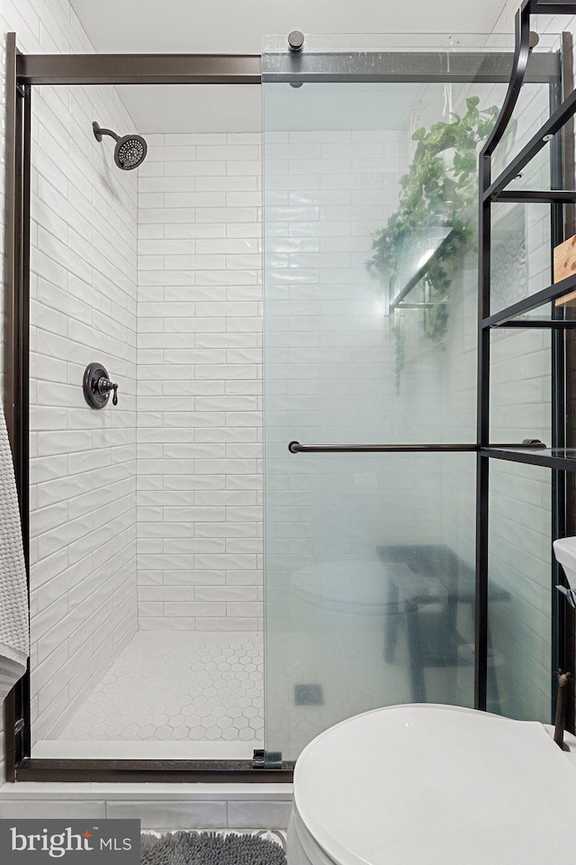 bathroom with walk in shower