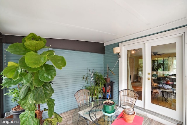 view of sunroom / solarium