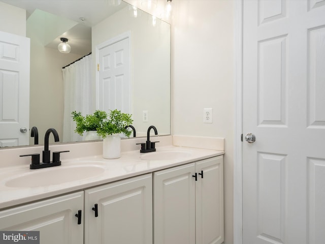 bathroom with vanity