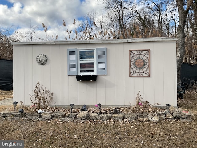 view of side of property