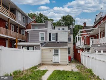 519 Locust St, Columbia, PA 17512 - back of property with a fenced backyard and a patio area