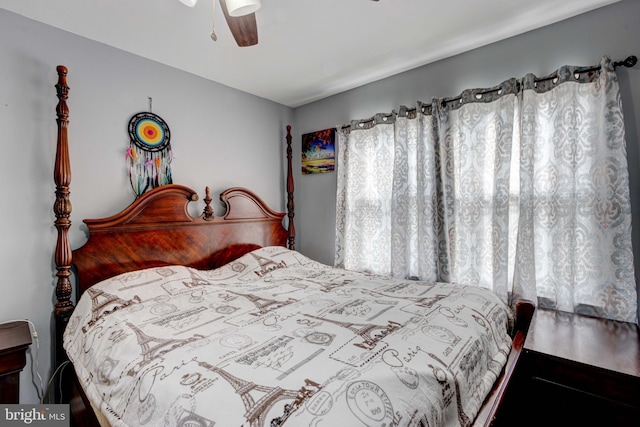 bedroom featuring ceiling fan