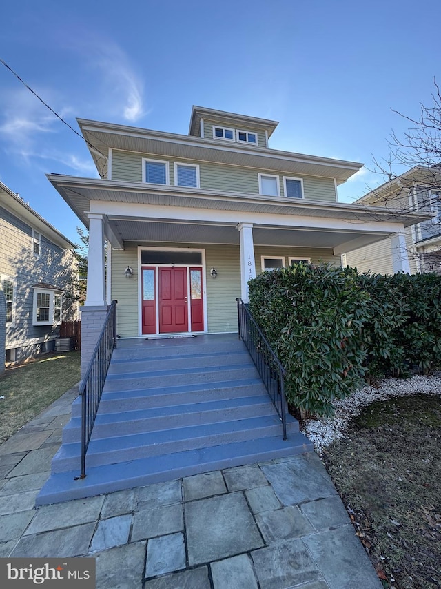 view of front facade featuring covered porch