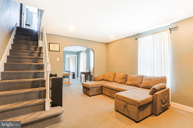 813 Greenhill Rd, Sharon Hill, PA 19079 - living room with light carpet