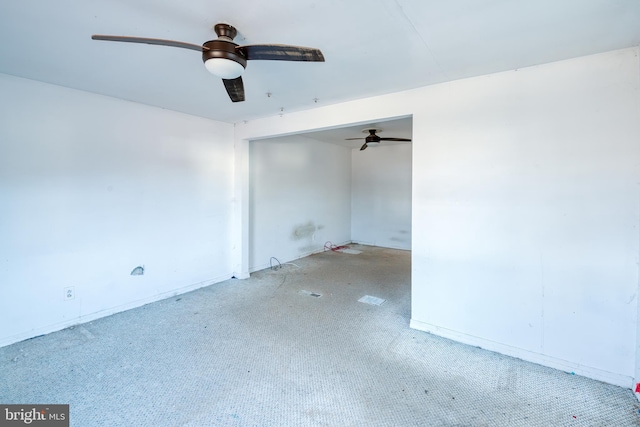 unfurnished room featuring ceiling fan