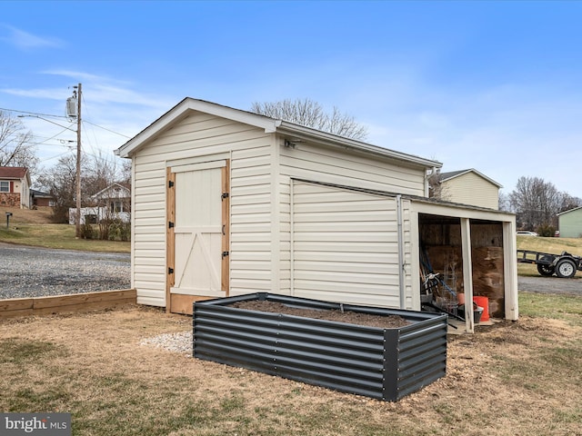 view of outdoor structure