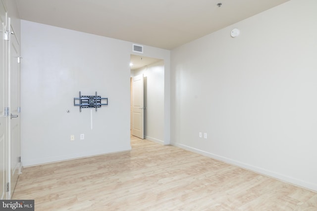 empty room featuring light hardwood / wood-style flooring