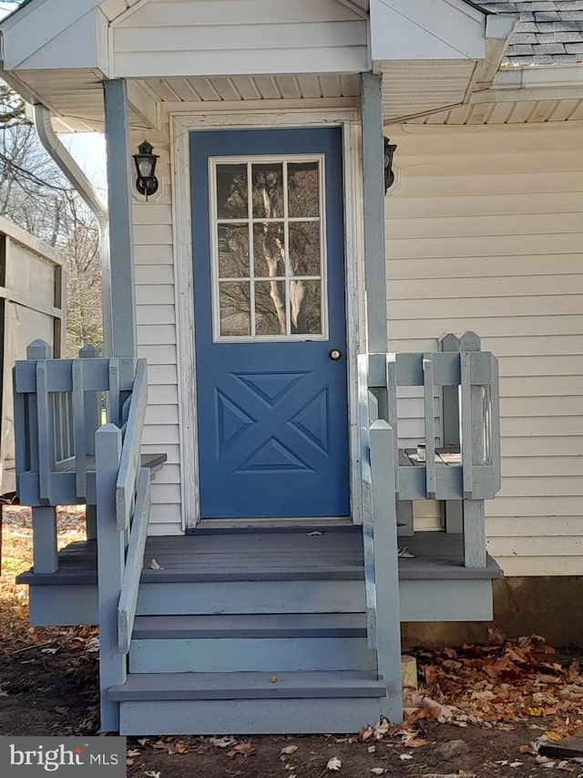 view of property entrance