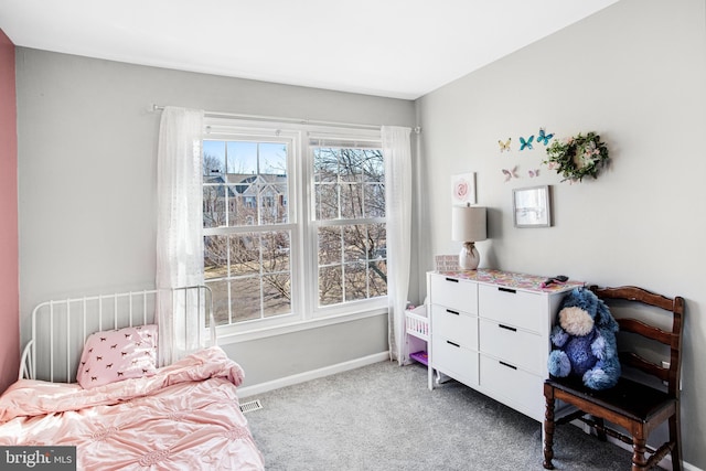 bedroom with carpet flooring