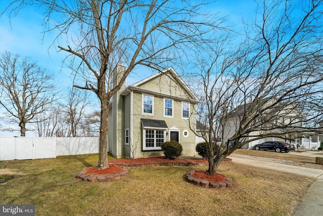 view of front of house with a front yard