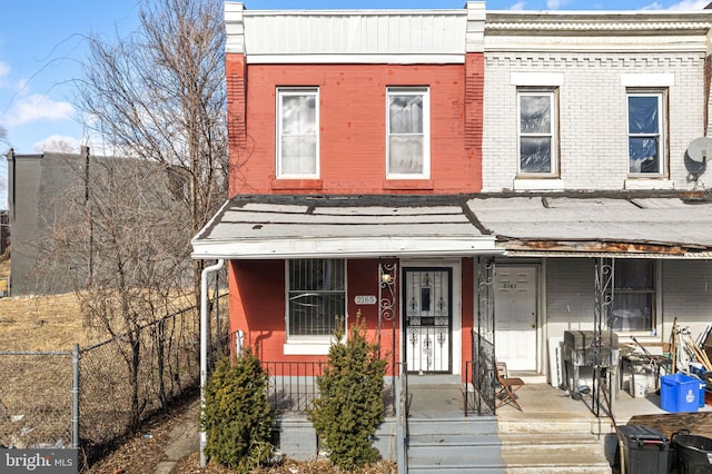 view of front of home featuring covered porch