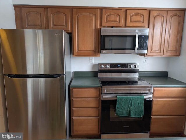 kitchen featuring stainless steel appliances