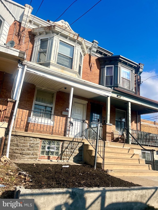 view of front of house with a porch