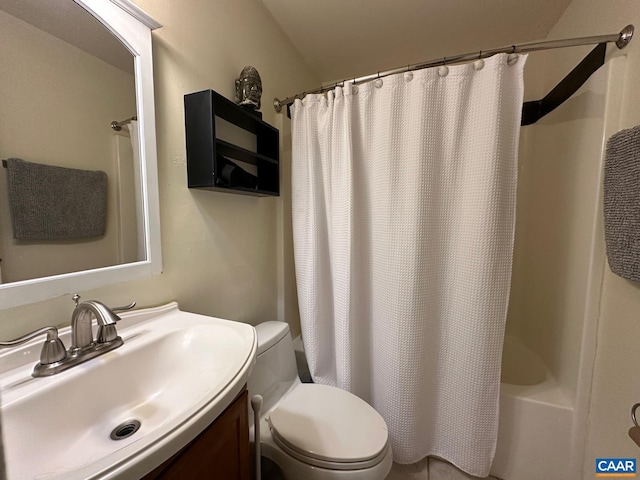 full bathroom featuring vanity, shower / tub combo with curtain, and toilet