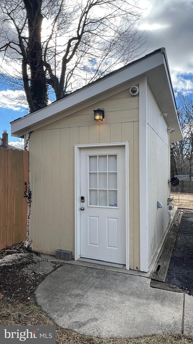 view of outbuilding