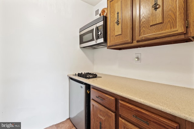 kitchen with gas cooktop