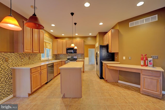 kitchen with sink, backsplash, stainless steel appliances, decorative light fixtures, and light brown cabinets