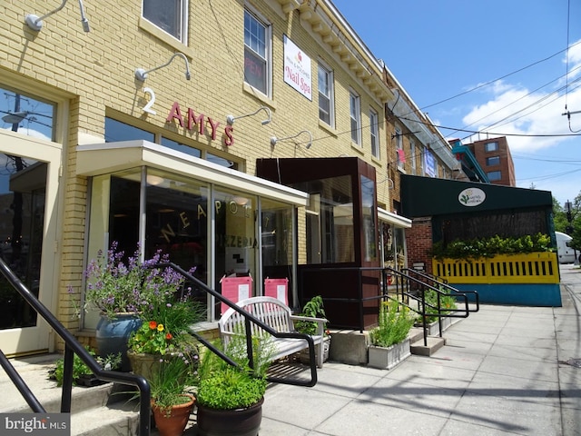 view of building exterior