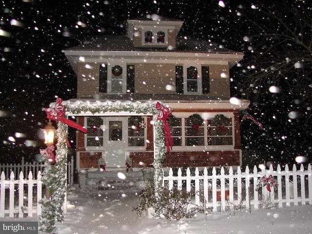 view of front facade