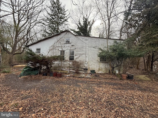 view of side of property