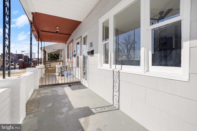 view of patio / terrace with covered porch