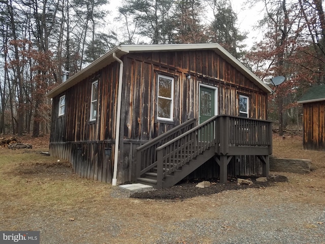 view of side of home