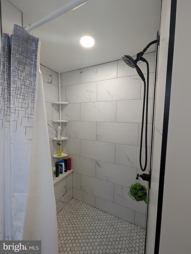 bathroom with walk in shower