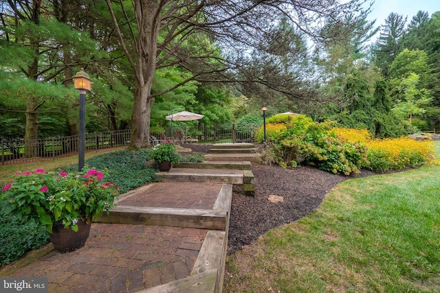 view of yard featuring fence