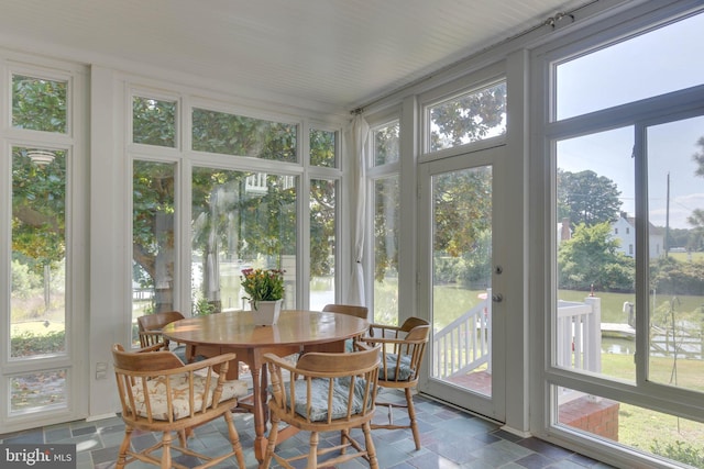 view of sunroom / solarium