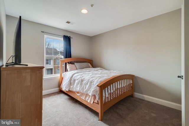 bedroom featuring carpet floors