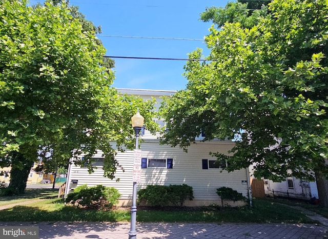 view of home's exterior